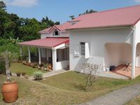 Maison / Villa  5 Pièces - 187 m²  - Petit Bourg en Guadeloupe