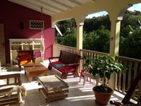 Maison / Villa  7 Pièces - 140 m²  - Les Abymes en Guadeloupe